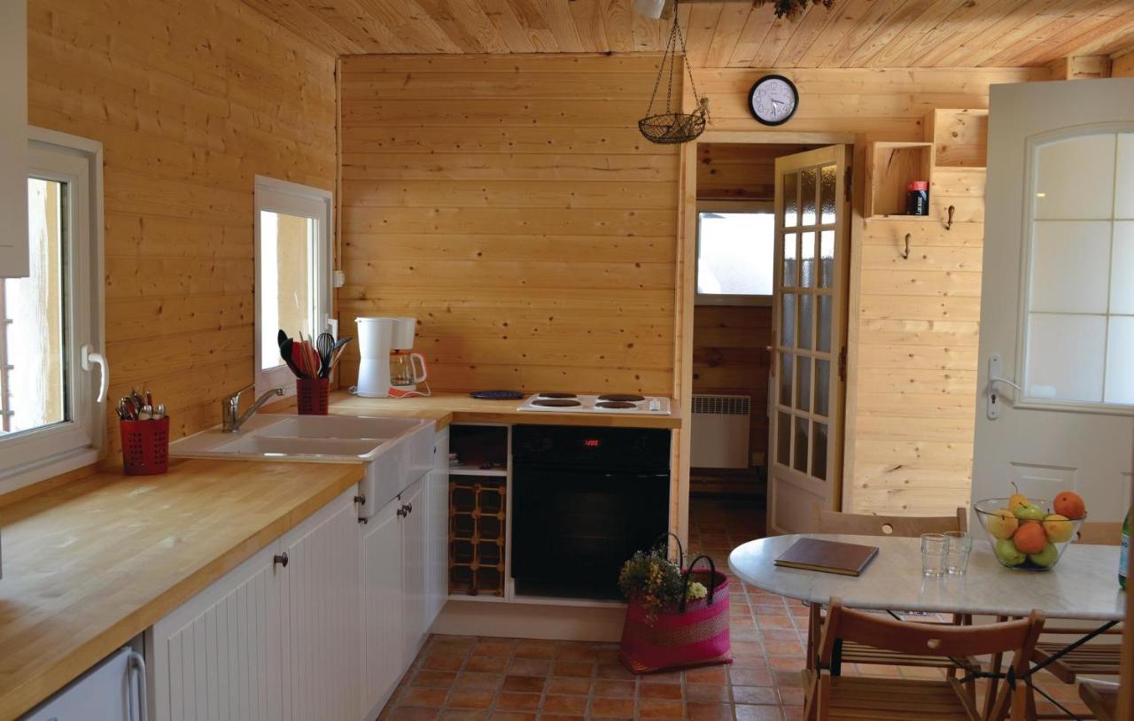 Gorgeous Home In Senlecques With Kitchen Exterior photo